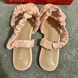 Raid Adorned Pink sandals, size 39.